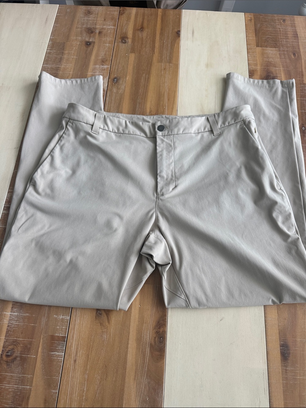 lululemon athletica Men's Light Beige Commission Pants